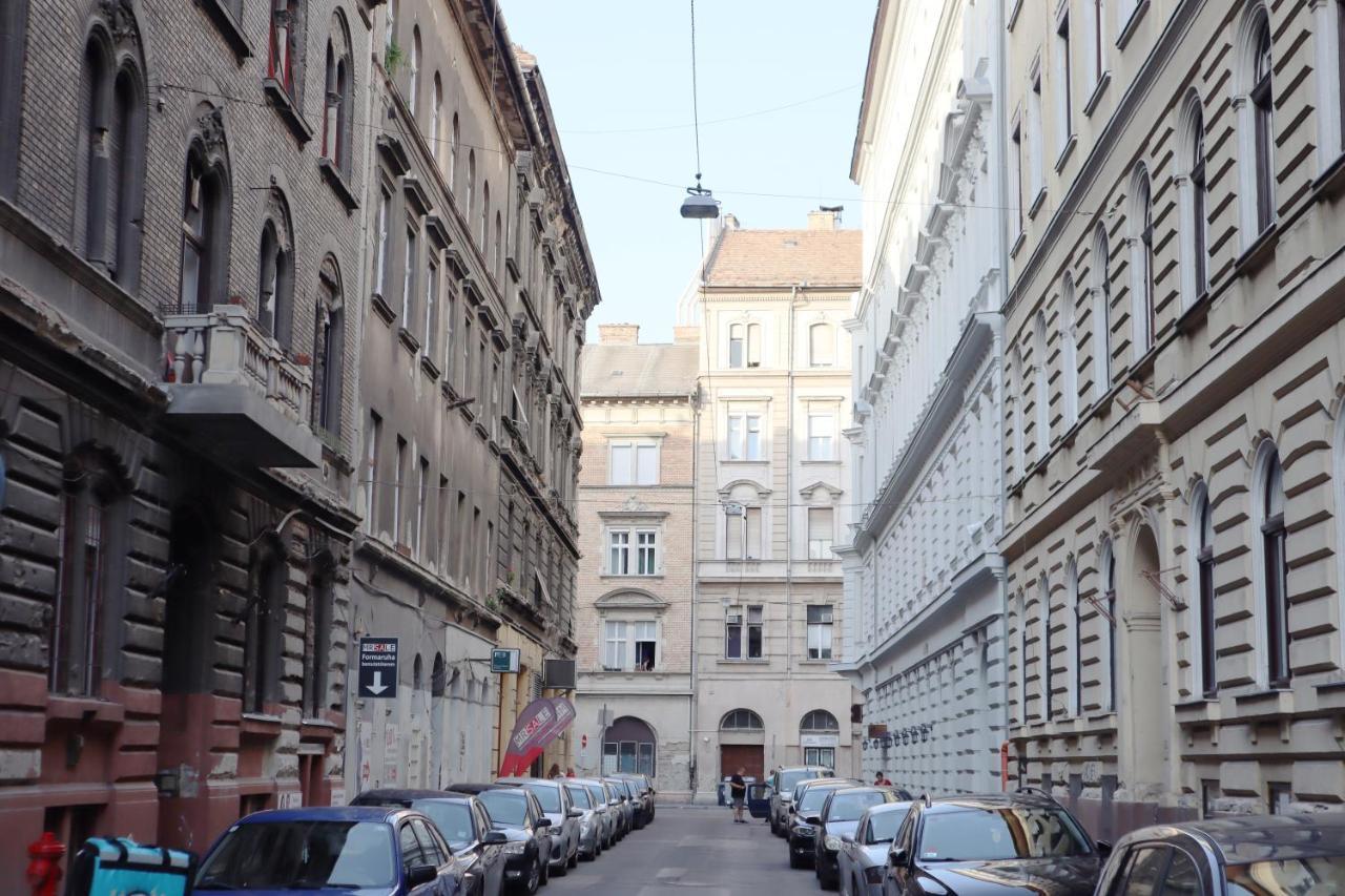 Your Lovely Home In The Heart Of Будапеща Екстериор снимка